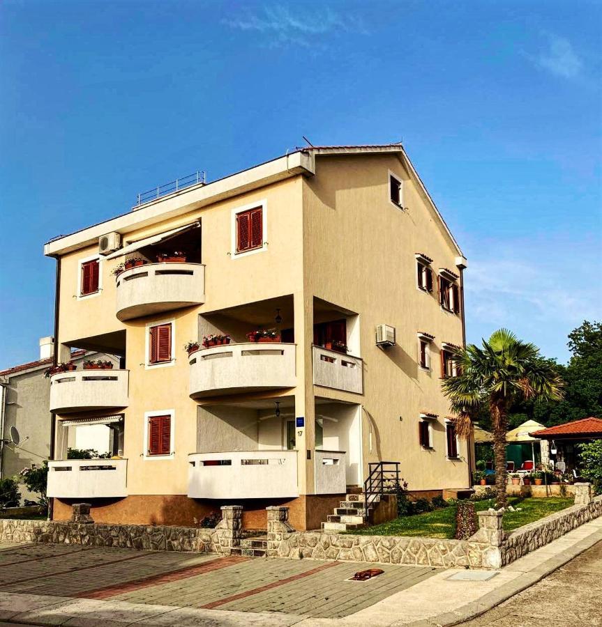 Apartments Hanka Нивице Екстериор снимка