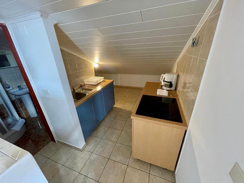 Apartments Hanka Нивице Екстериор снимка