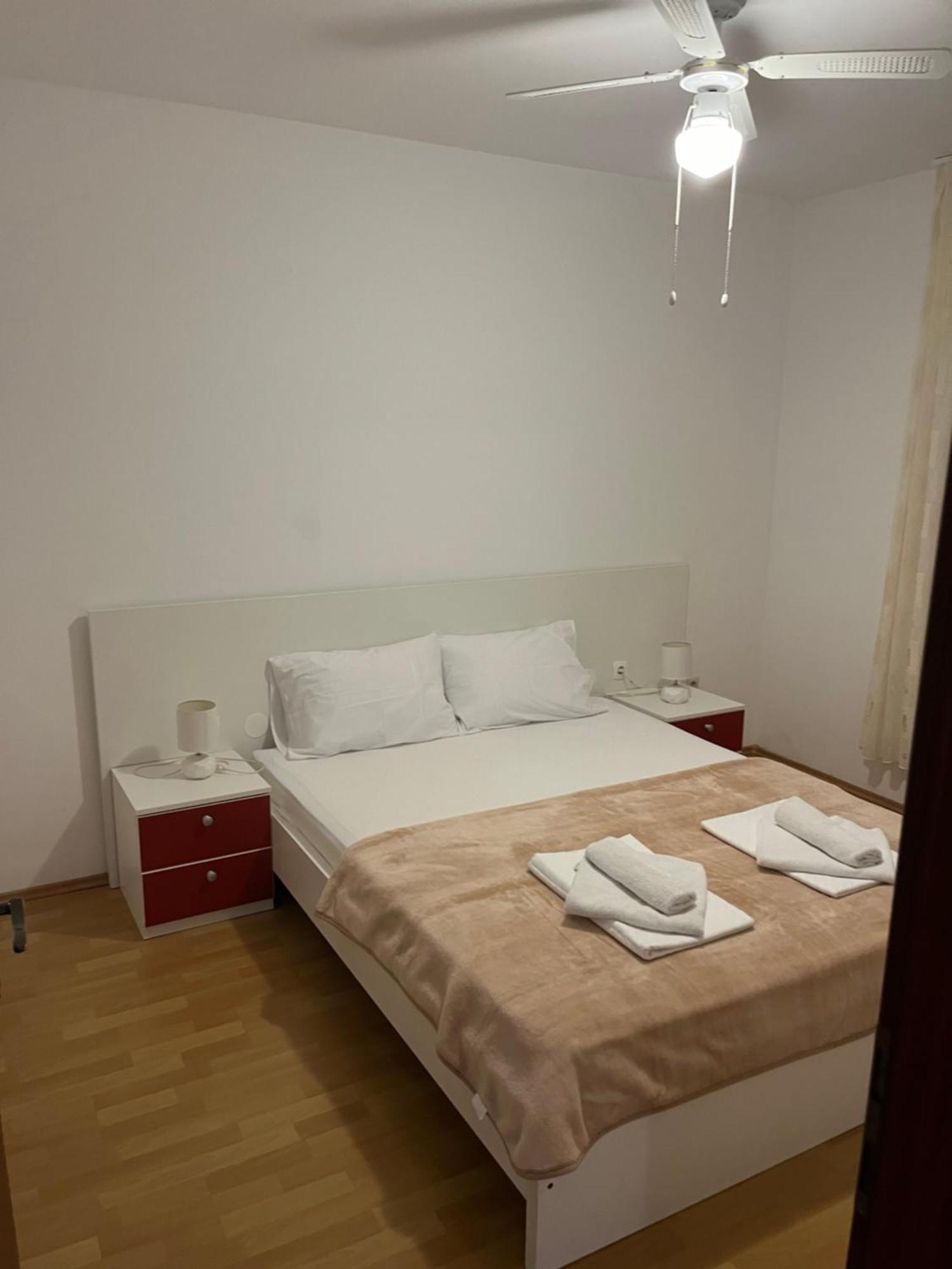 Apartments Hanka Нивице Екстериор снимка