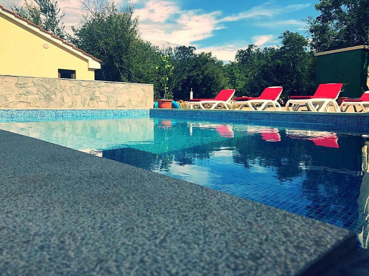 Apartments Hanka Нивице Екстериор снимка